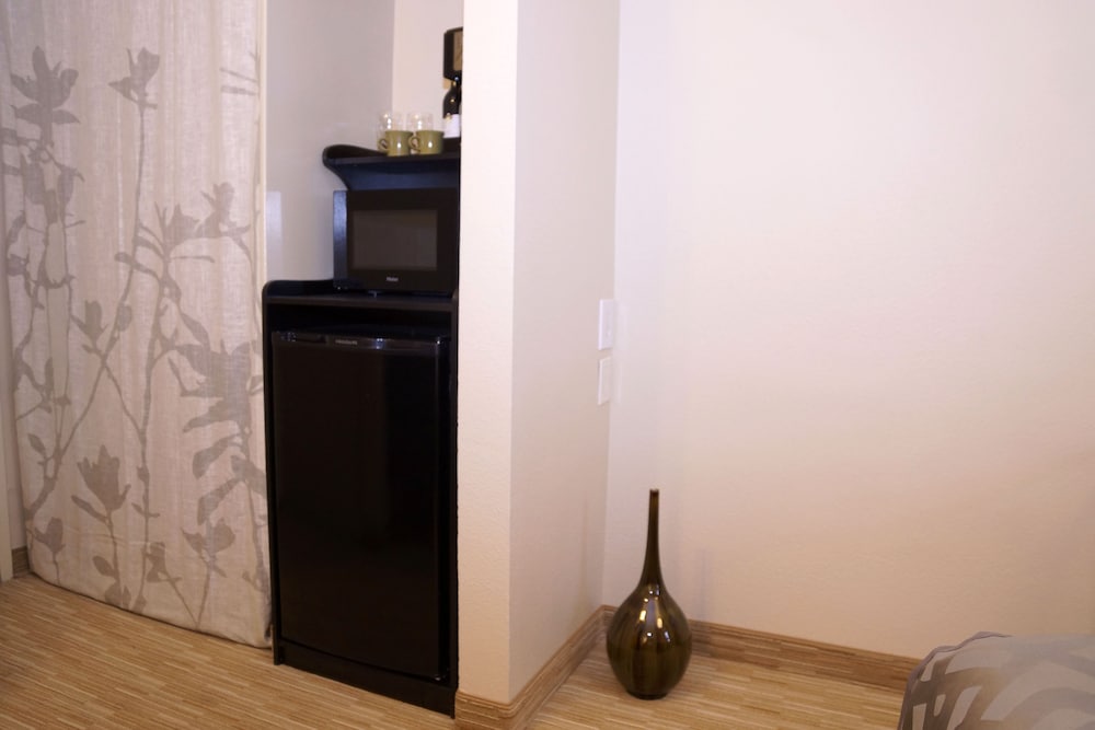 Urban Boutique Hotel 77/82