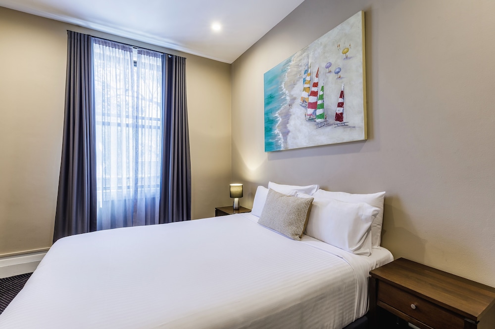 جناح بسريرين كوين