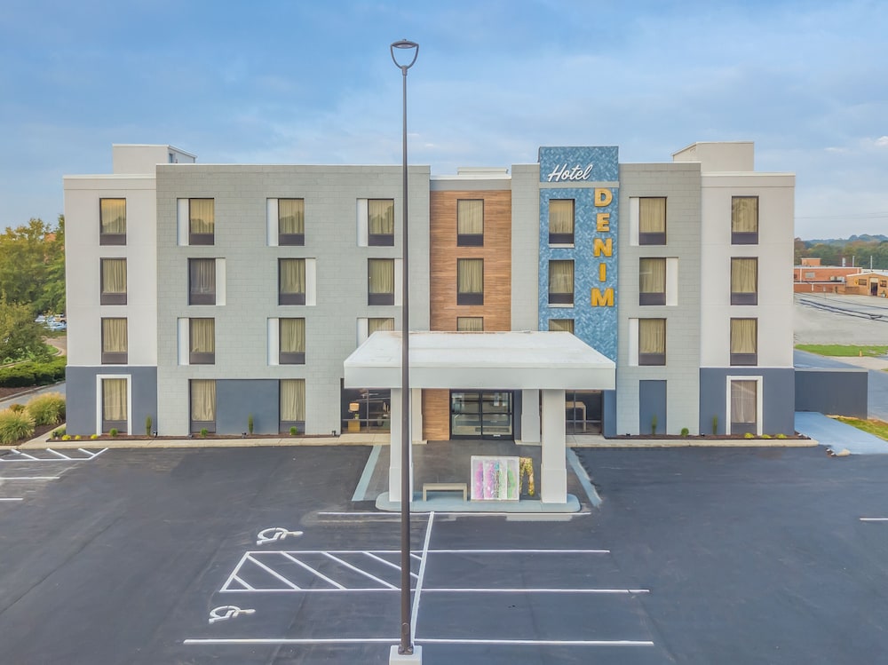 Hotel Denim 1/43