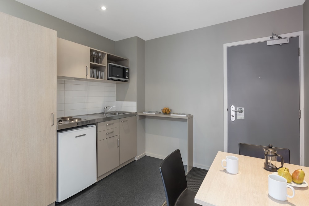Tetra Serviced Apartments by Nesuto 24/48