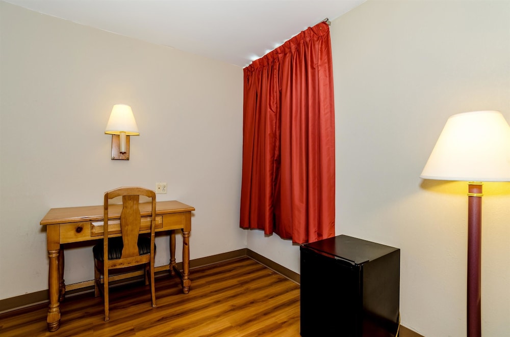 Baymont by Wyndham Newark/Wilmington 30/53