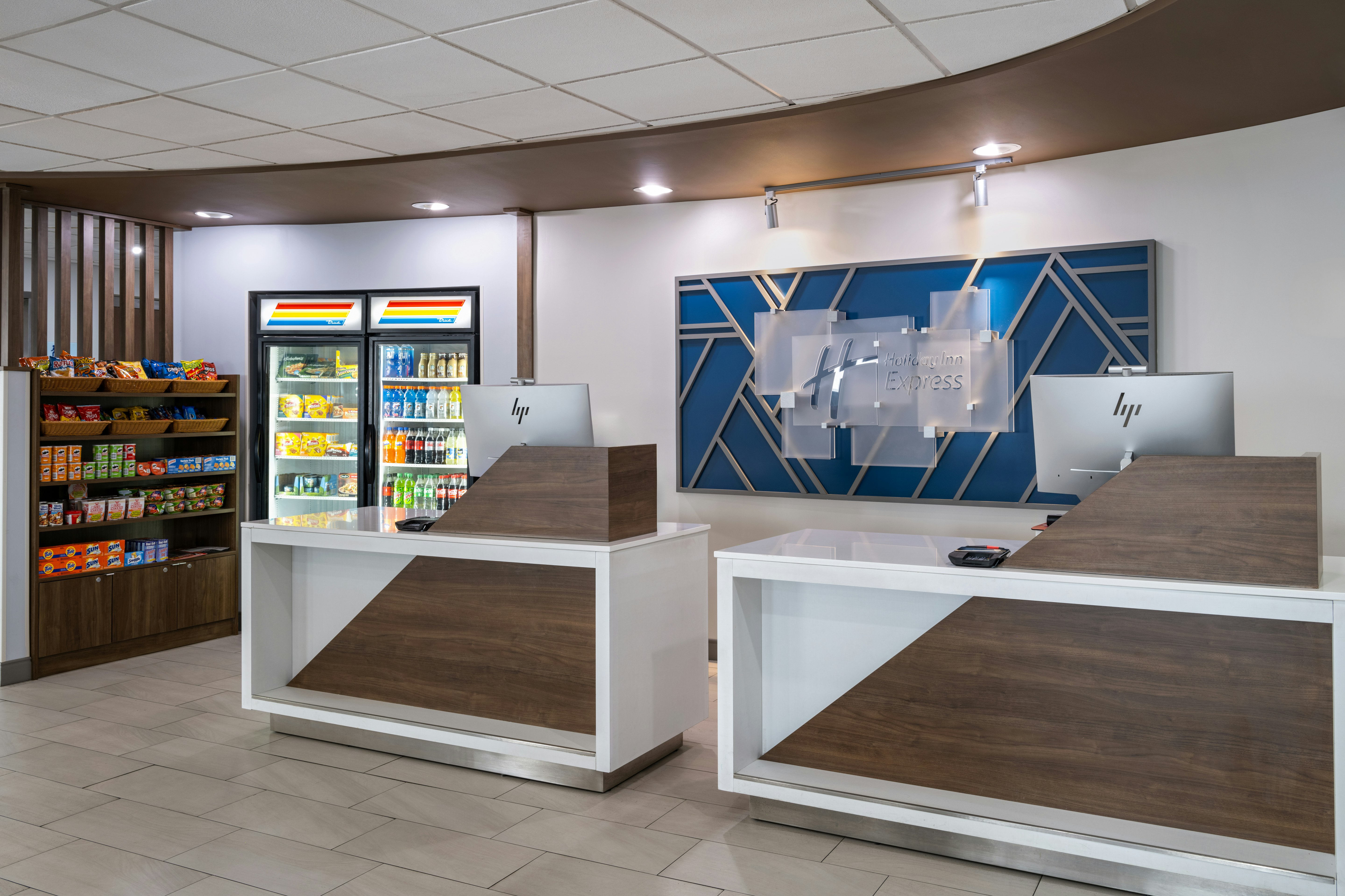 HOLIDAY INN EXPRESS TOLEDO NORTH 7/51