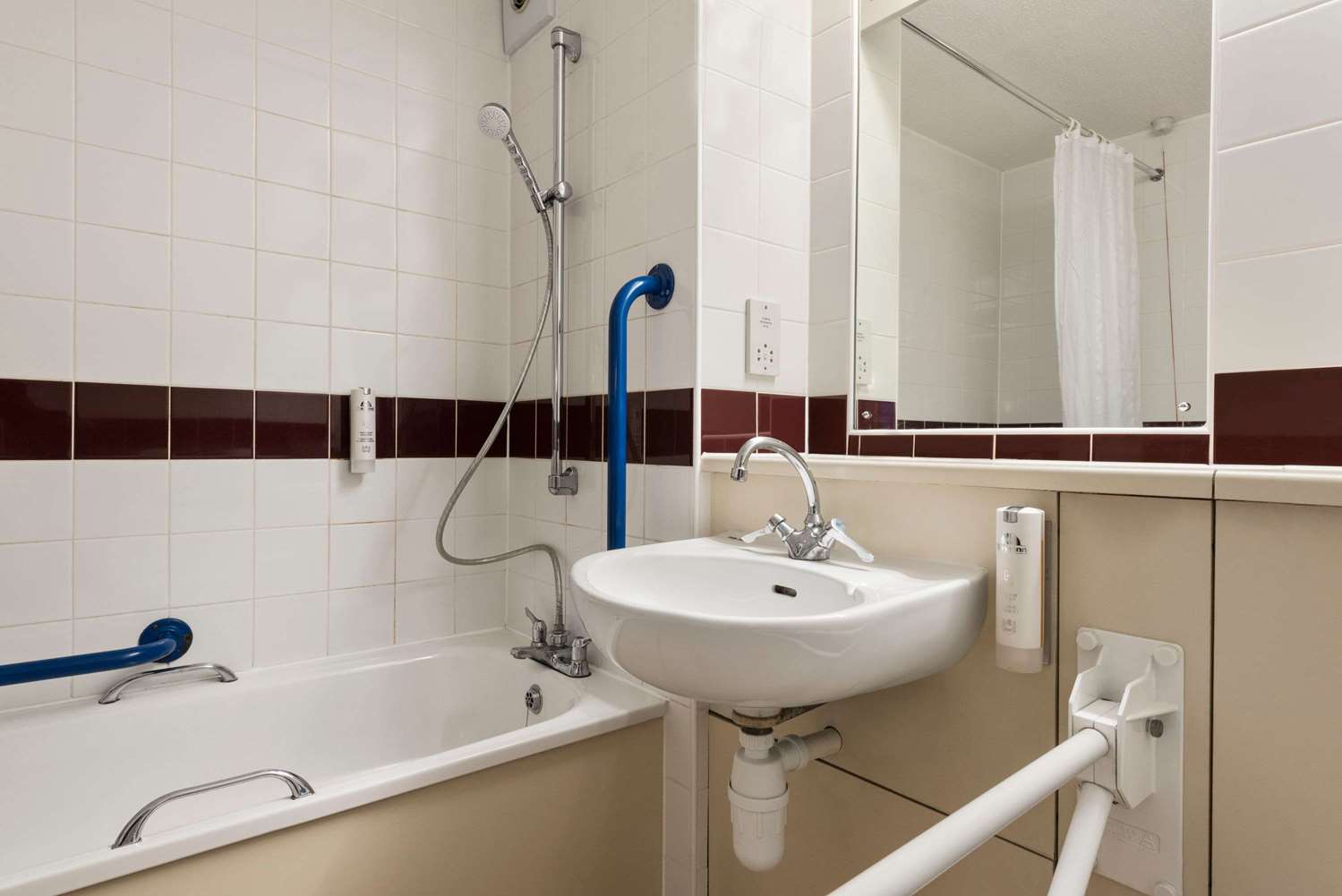 Days Inn by Wyndham Gretna Green M74 27/32