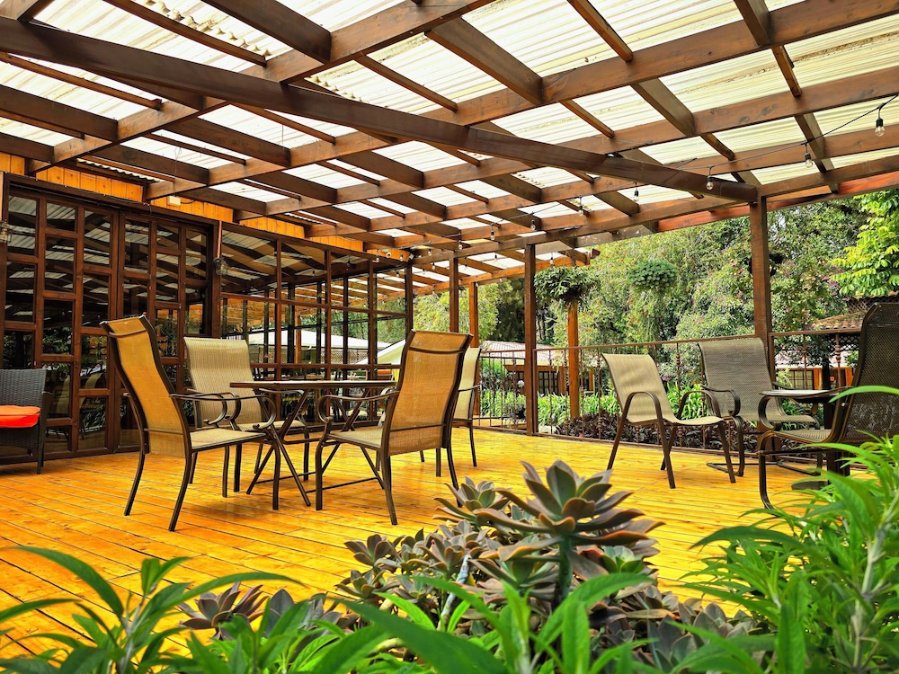 Hotel De Montana Suria 24/50