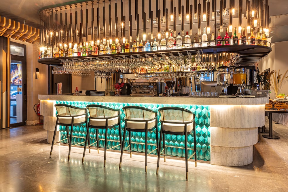 The Nest Hotel 55/70