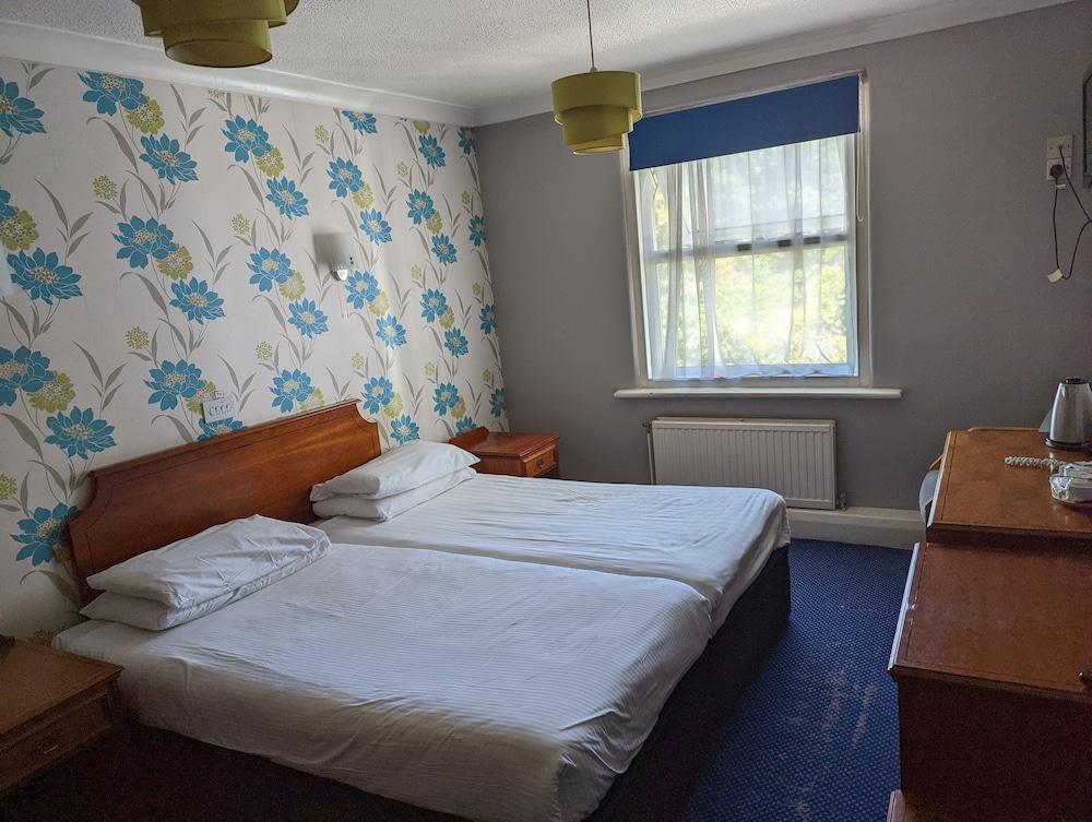 STANDARD, DOUBLE OR TWIN BED