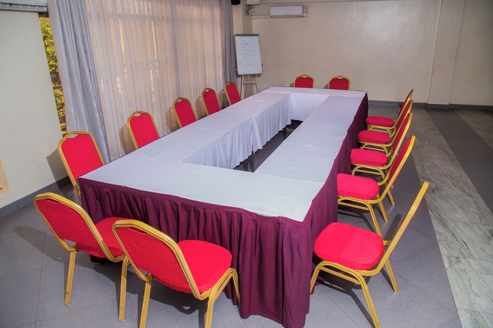 Kenendia Hotel 29/33