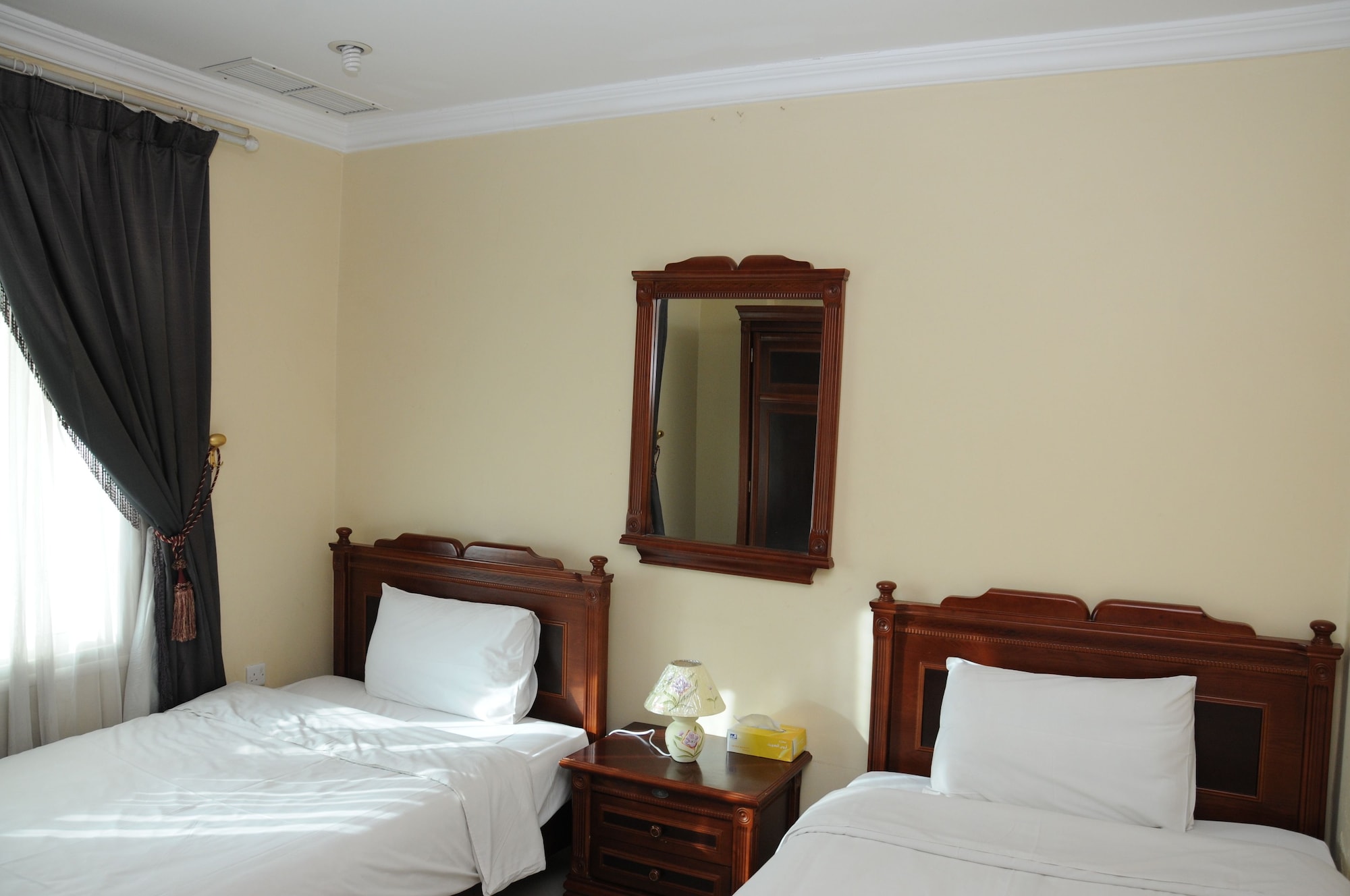 EXECUTIVE, APARTMENT