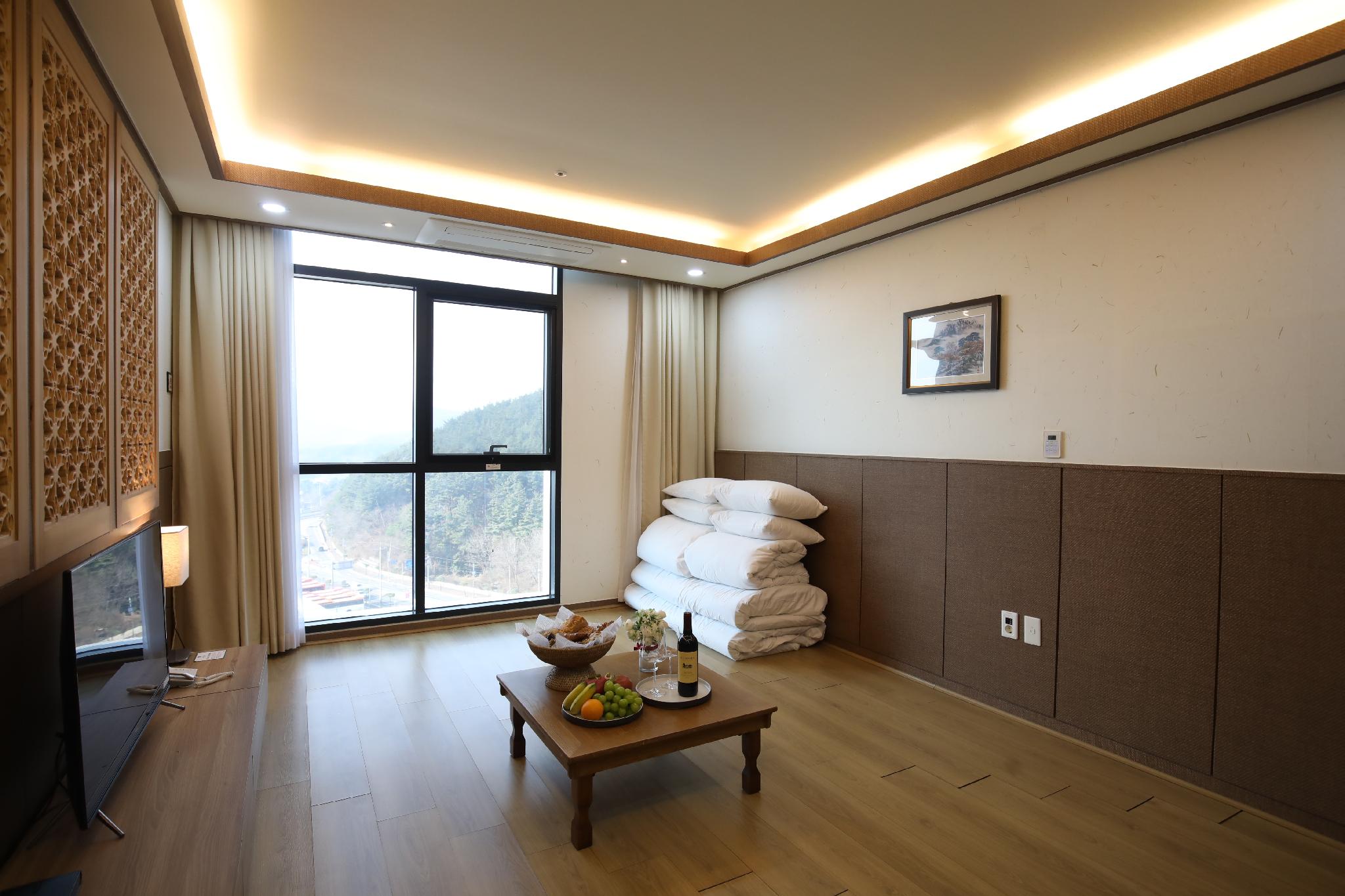 Ondol, Superior, Twin Beds