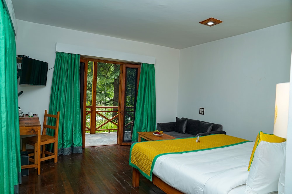 Tall Trees Resort 8/50