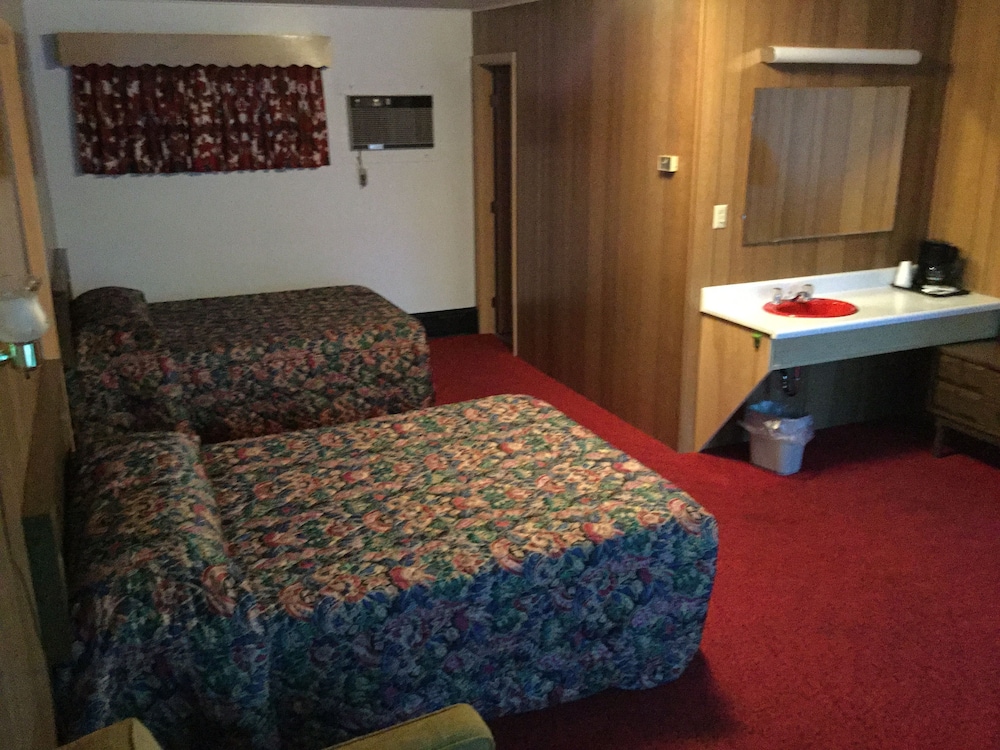 Cedars Motel 39/72