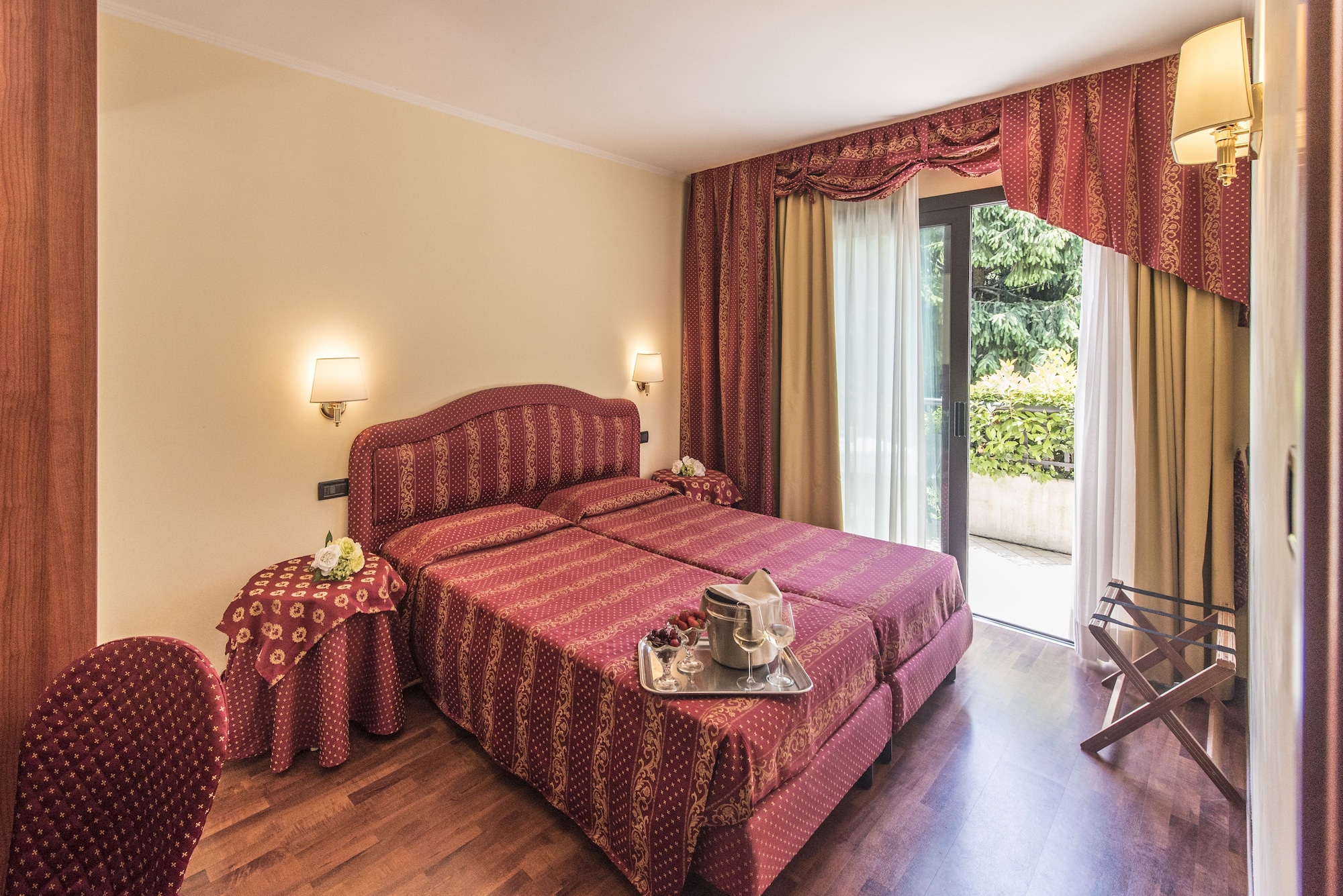ECONOMY, DOUBLE BED