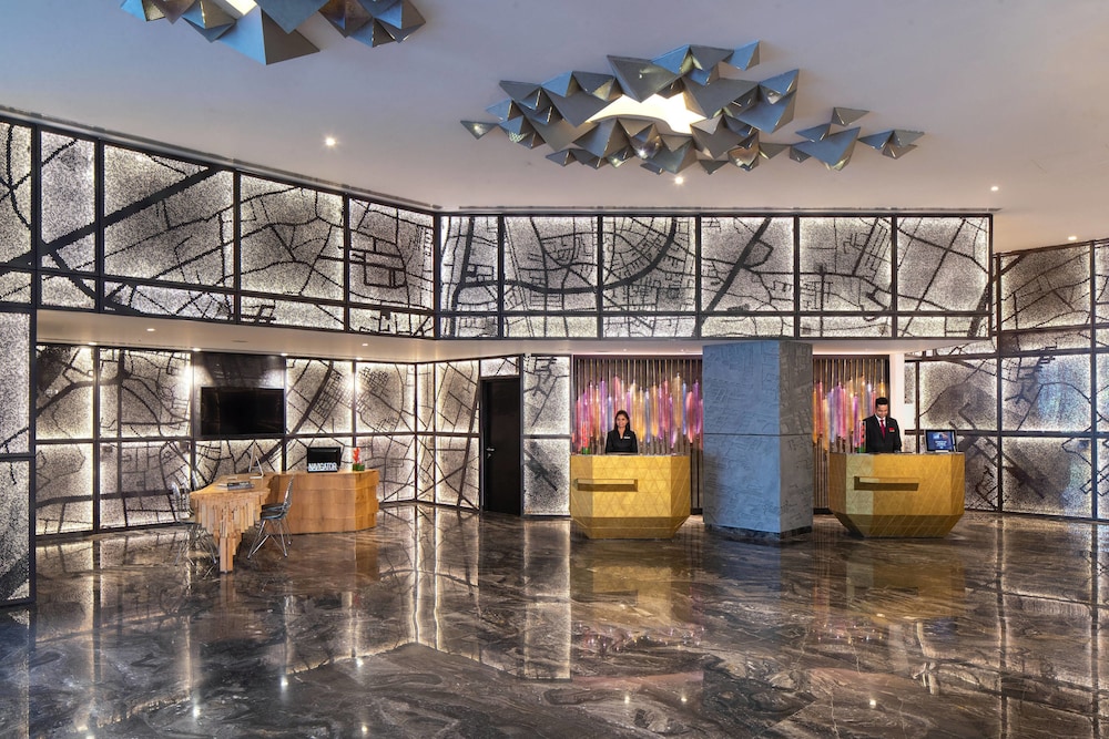 Renaissance Ahmedabad Hotel 50/53