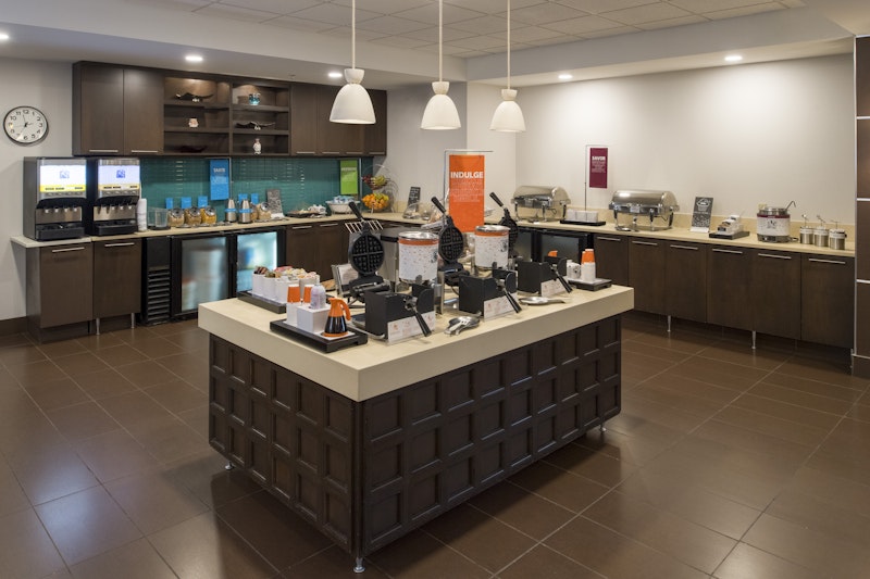 Hampton Inn Suites By Hilton Halifax Dartmouth 25/42