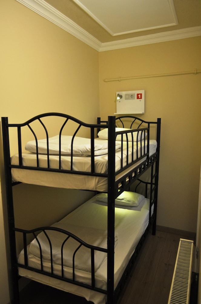 Antique Hostel 34/50