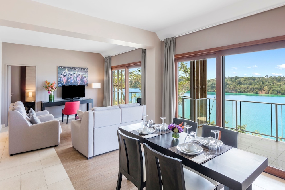 Ramada Resort by Wyndham Port Vila 38/48