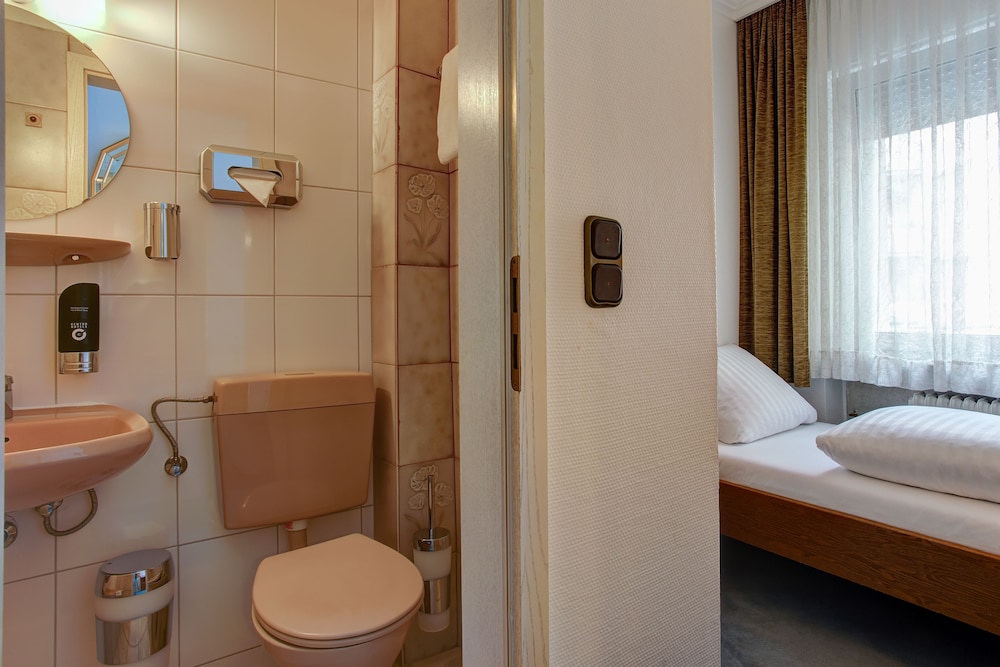 Centro Hotel Arde Koln 45/50