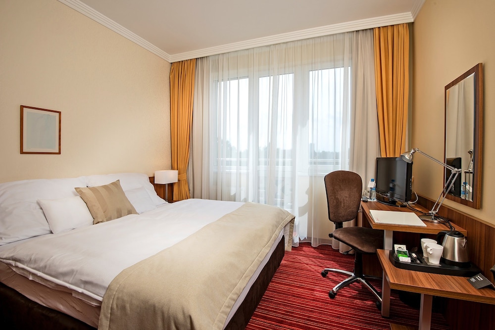 Apollo Hotel Bratislava 10/65