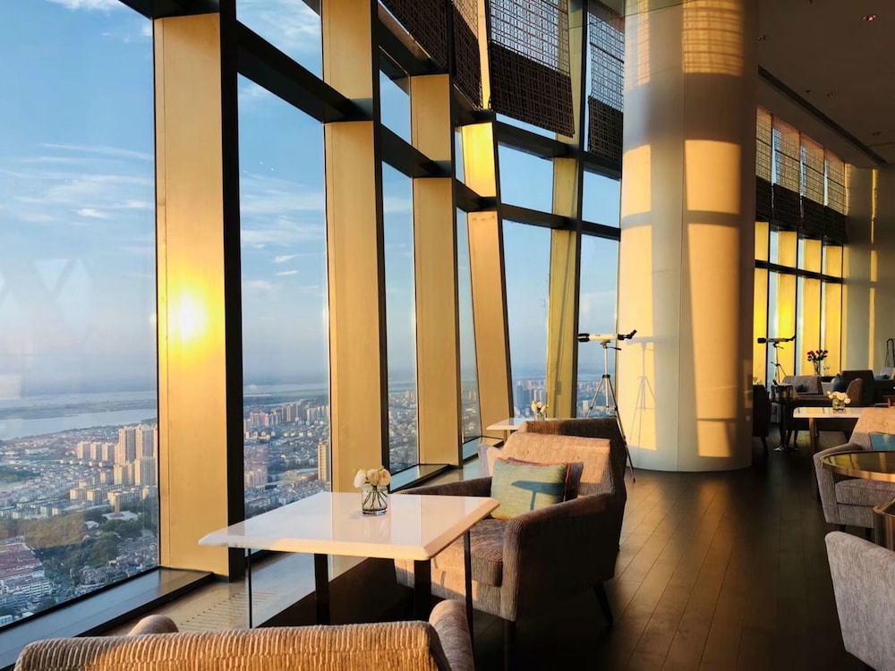 Hyatt Regency Zhenjiang 65/79