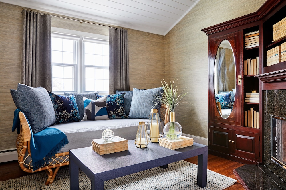 Cliffside Inn Newport 31/50