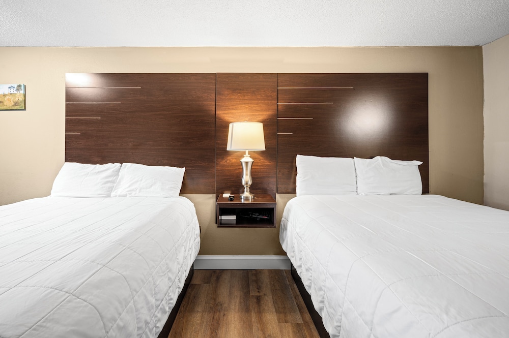 Country Town N Suites 33/65