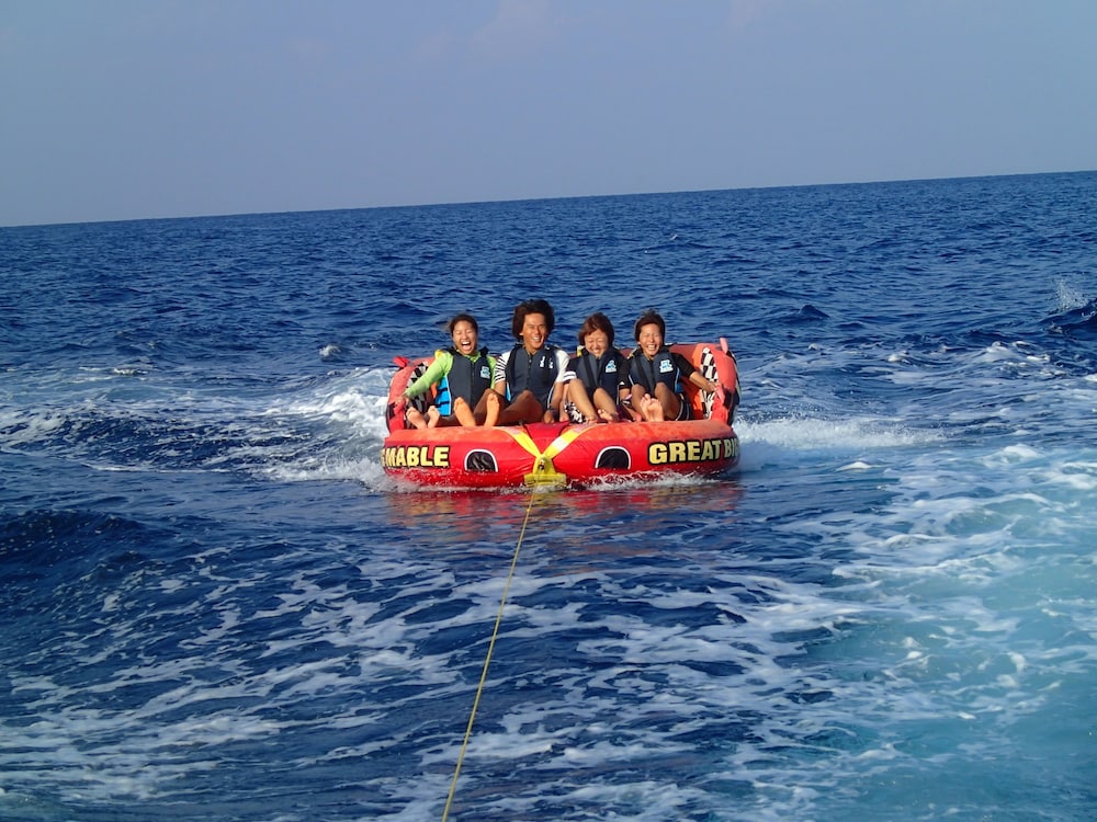 OKINAWA KARIYUSHI LCH.RESORT on The Beach 40/50
