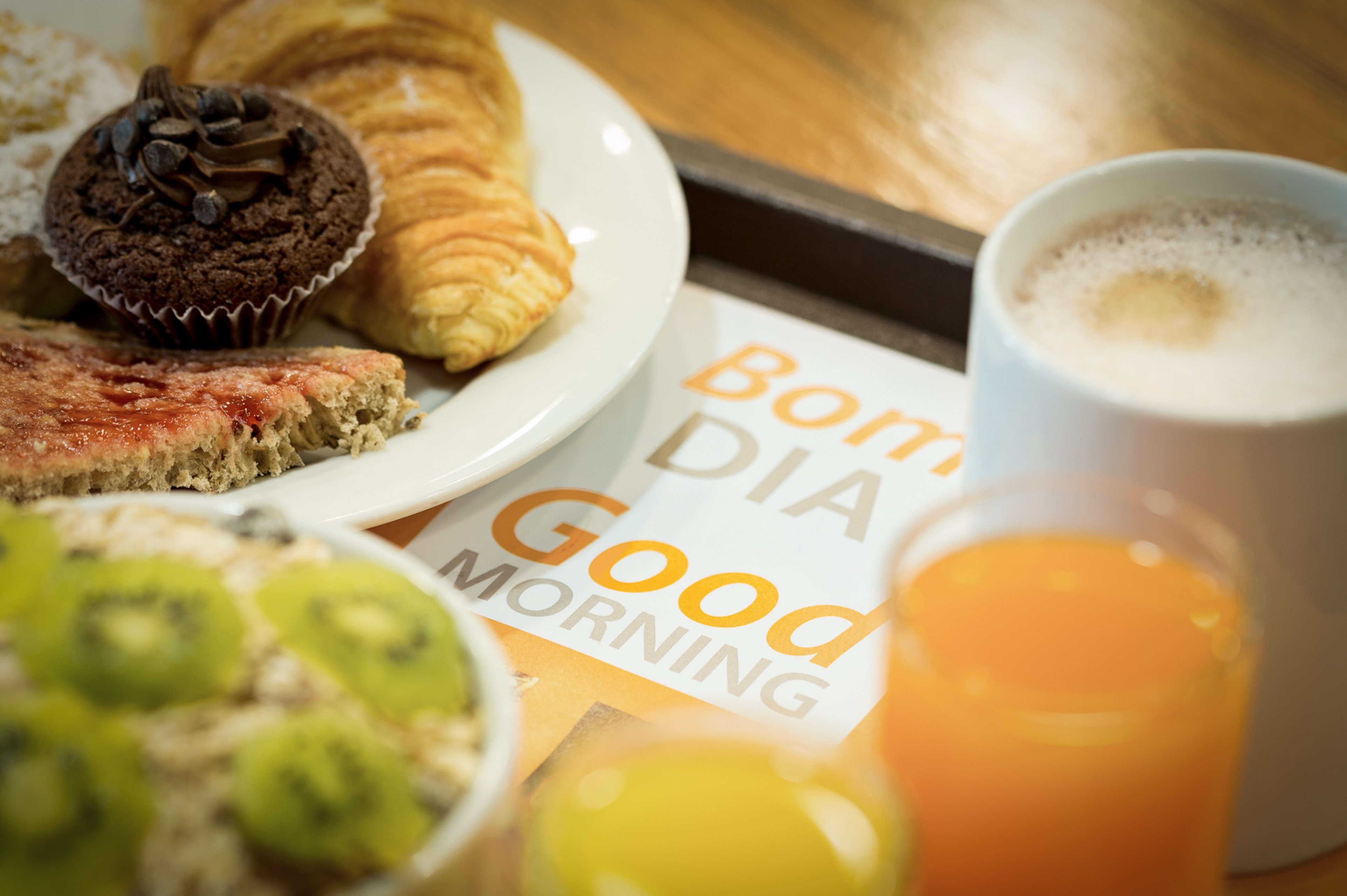 HOLIDAY INN EXPRESS LISBON AIRPORT 22/78