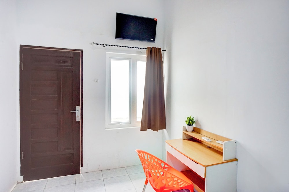 Lobby at Hotel O Medan Timur Near Rsu Madani, MEDAN