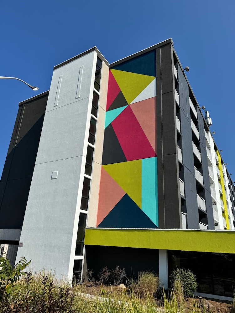 Silver Beach Hotel 1/50