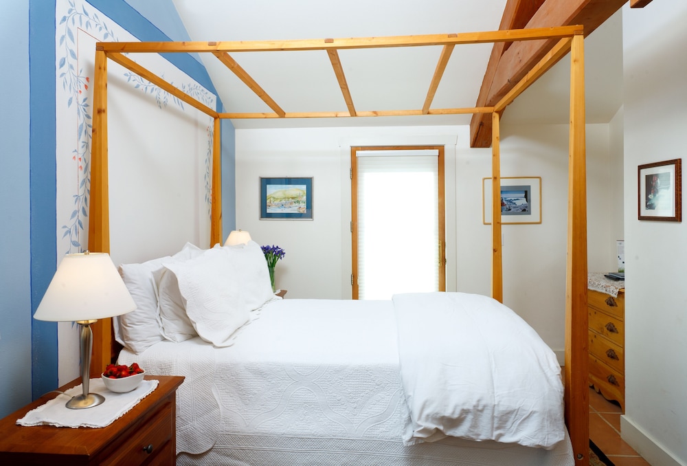 The Alpine House Lodge & Cottages 10/45