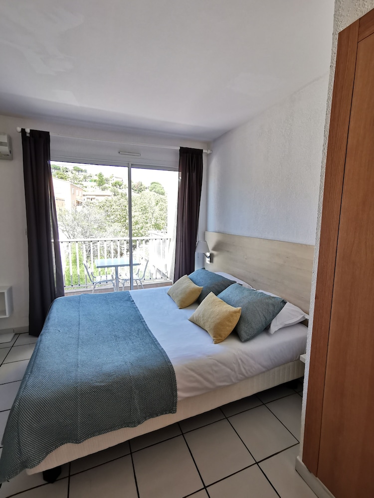 Motel Saint Michel 7/49