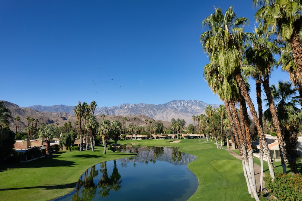 Hyatt Vacation Club at Desert Oasis 9/63