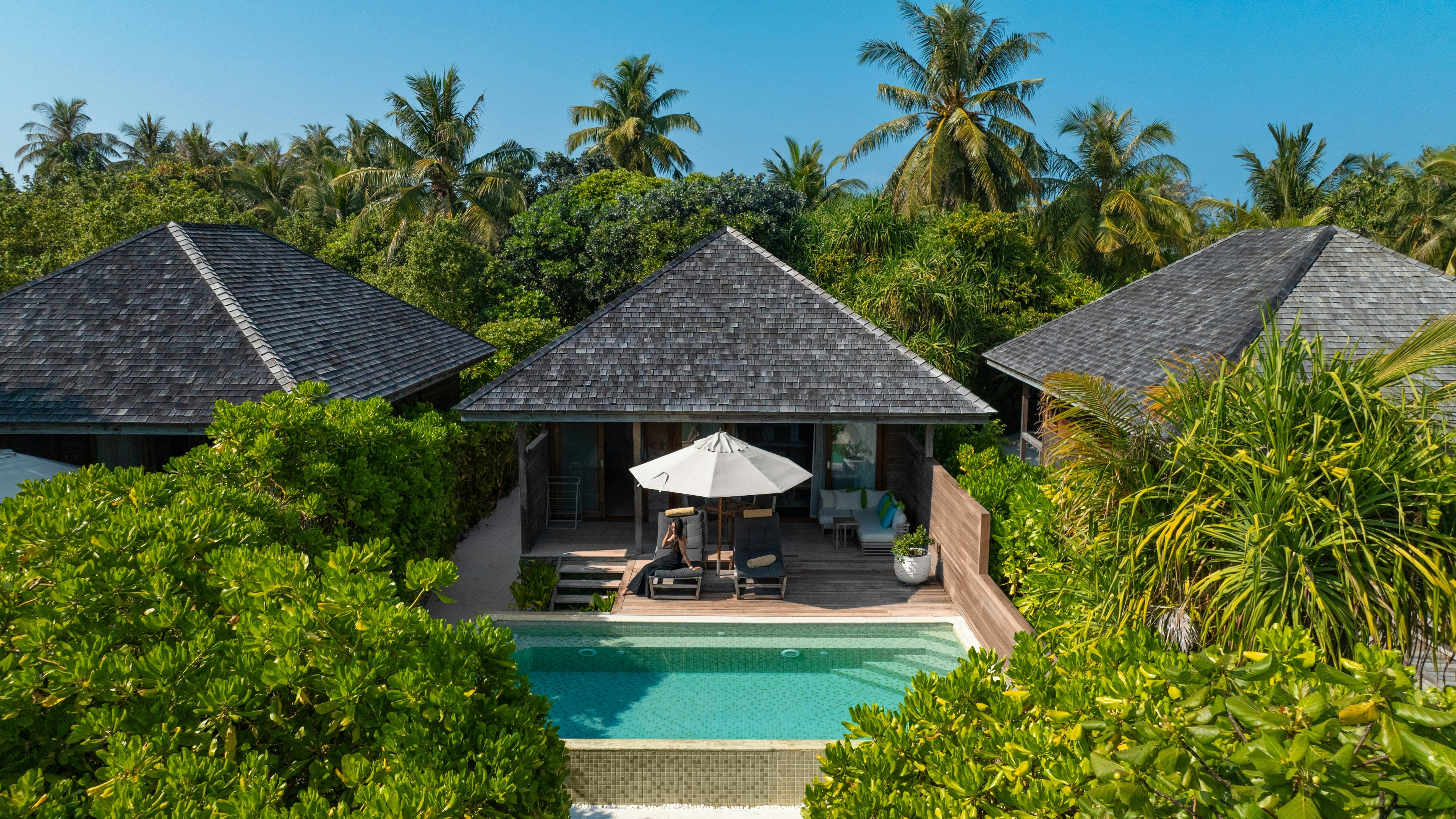 HURAWALHI ISLAND RESORT MALDIVES 98/99