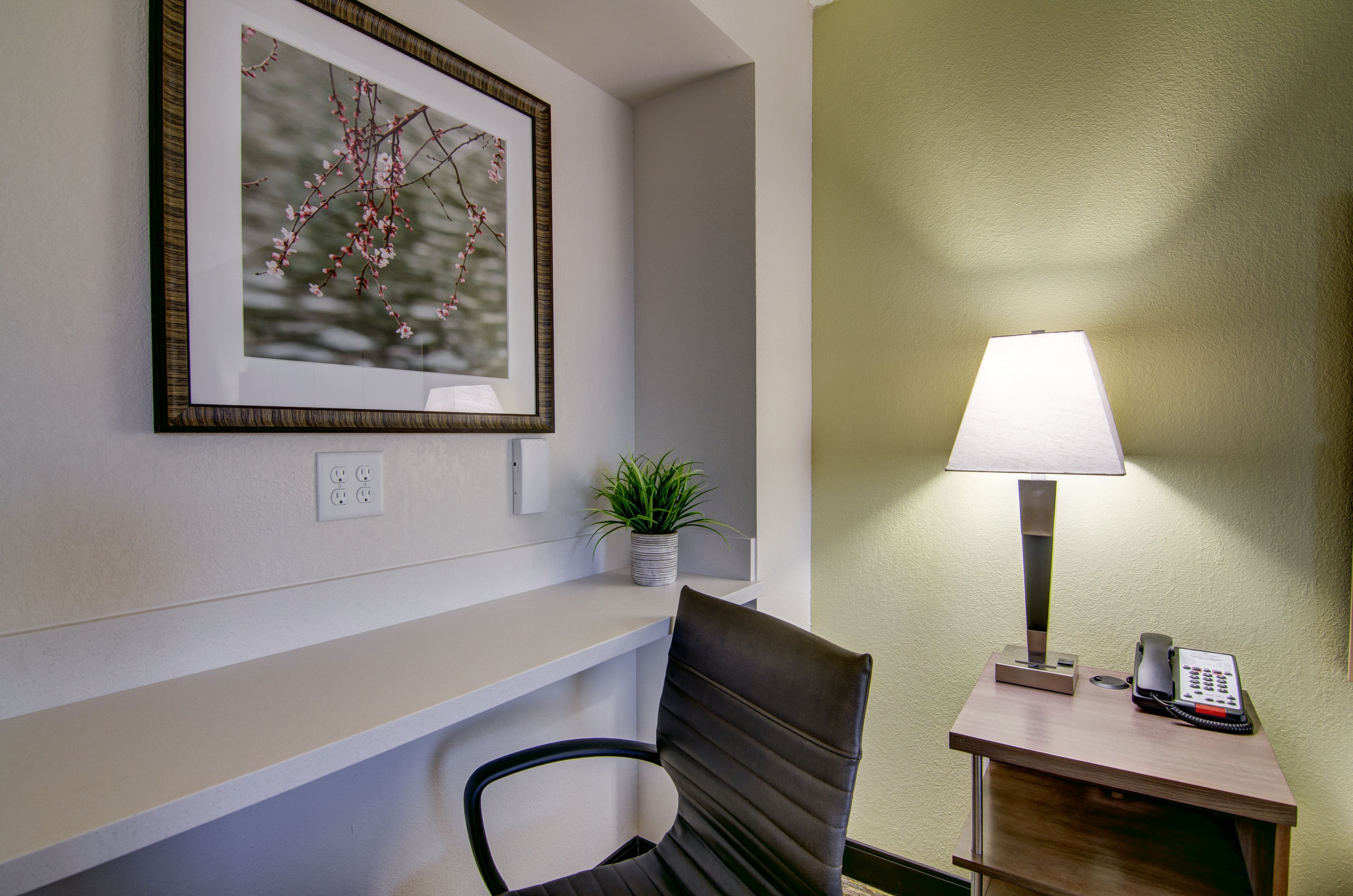CANDLEWOOD SUITES RICHMOND - WEST BROAD 12/26