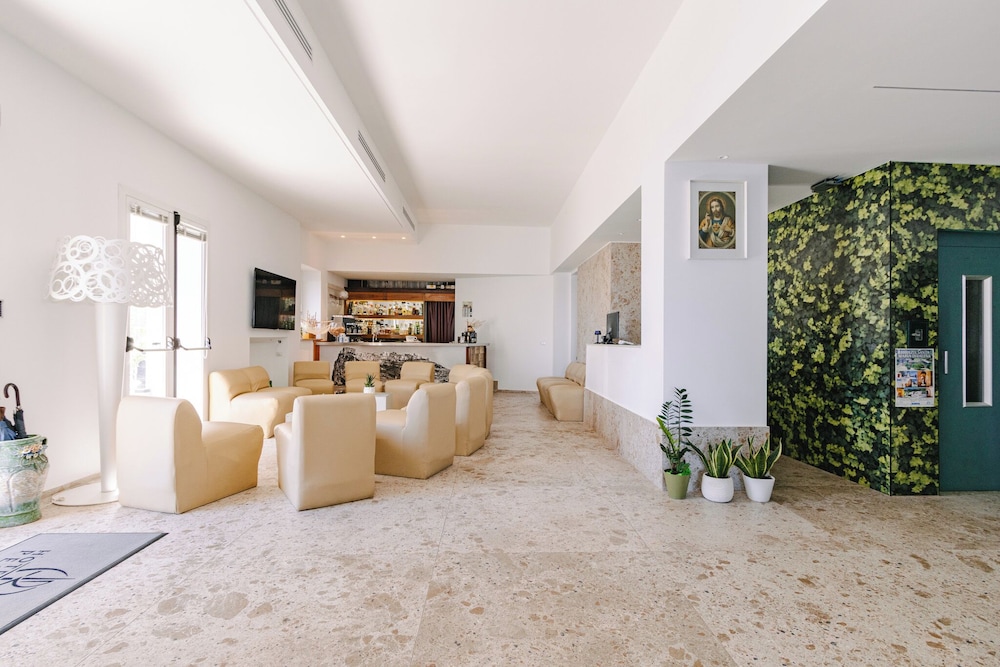 Hotel Peschici 25/50
