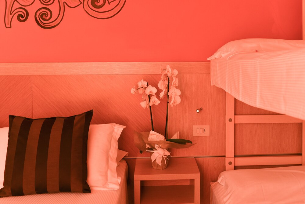 Hotel Polo 54/72
