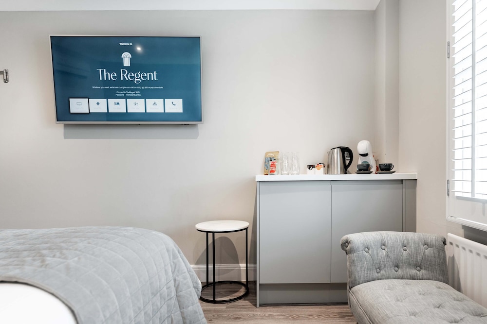 Regent Hotel 4/50