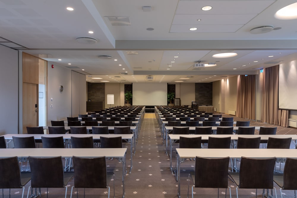 QUALITY HOTEL SKIFER 36/41
