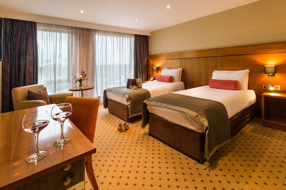Athlone Springs Hotel 6/46