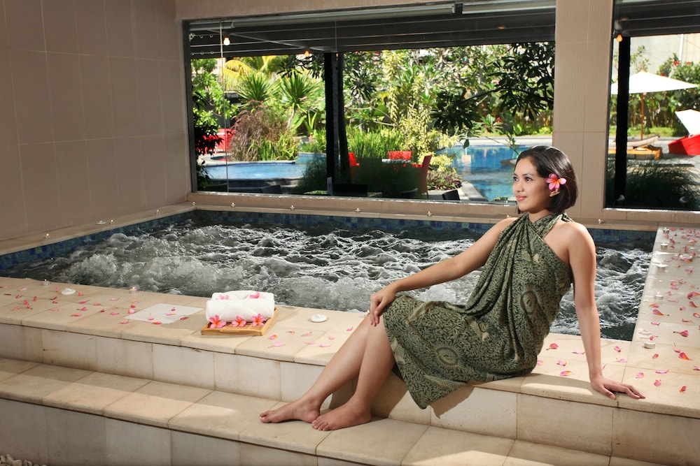 Swiss-Belhotel Kendari 42/70