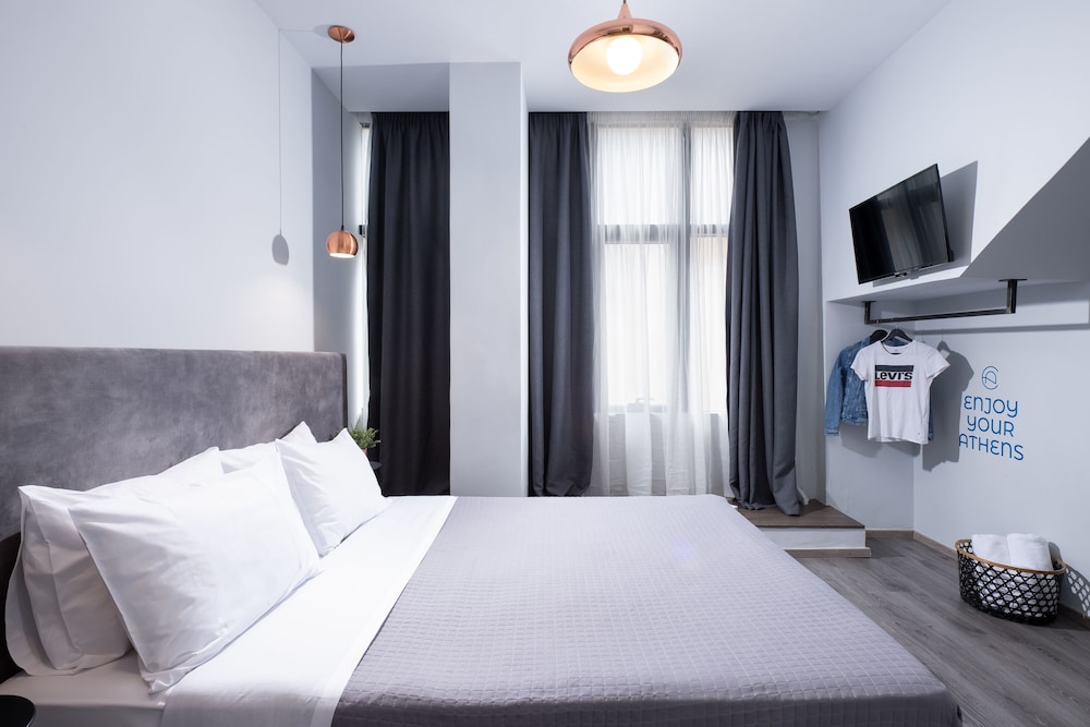 Monastiraki Residences 10/50
