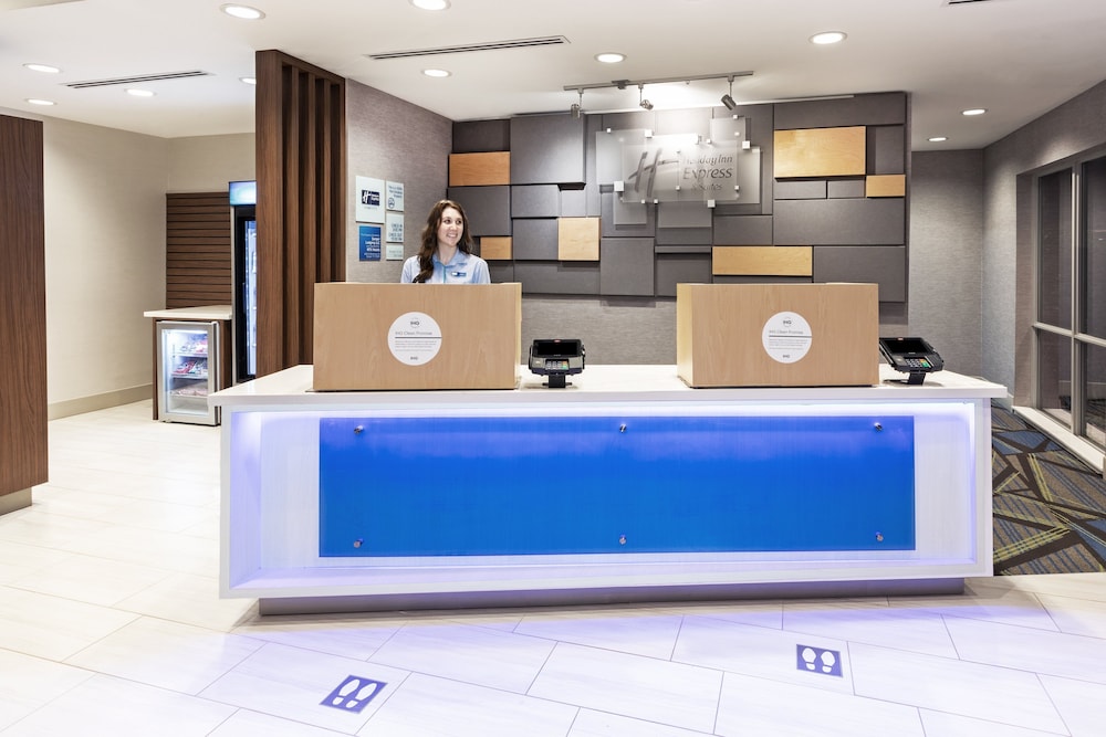 Holiday Inn Express And Suites Denton Sanger 7/34