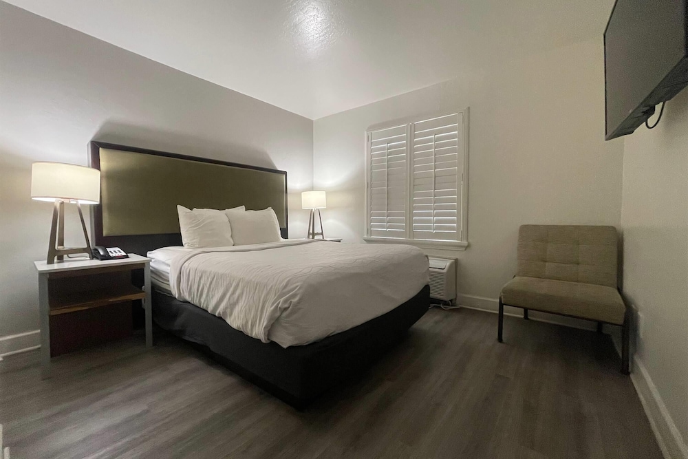 2 BEDROOMS, APARTMENT