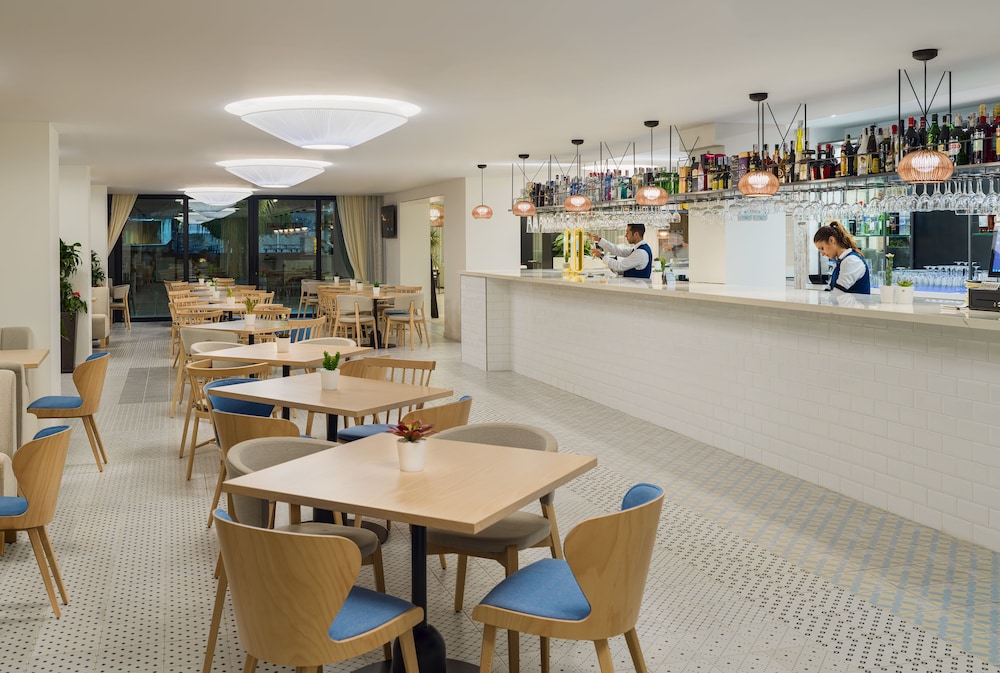 H10 Casa del Mar 64/77