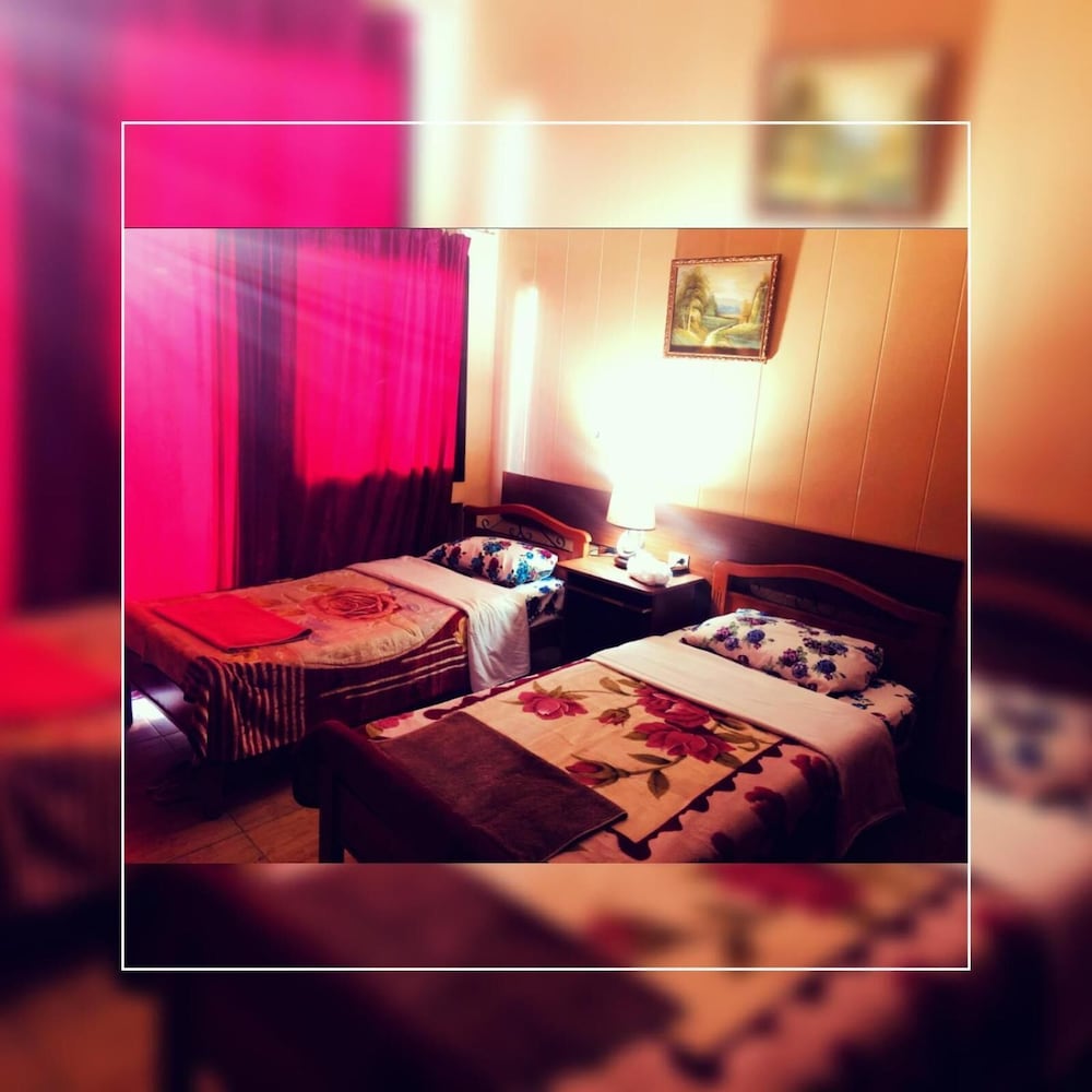 Regis Hotel 26/31