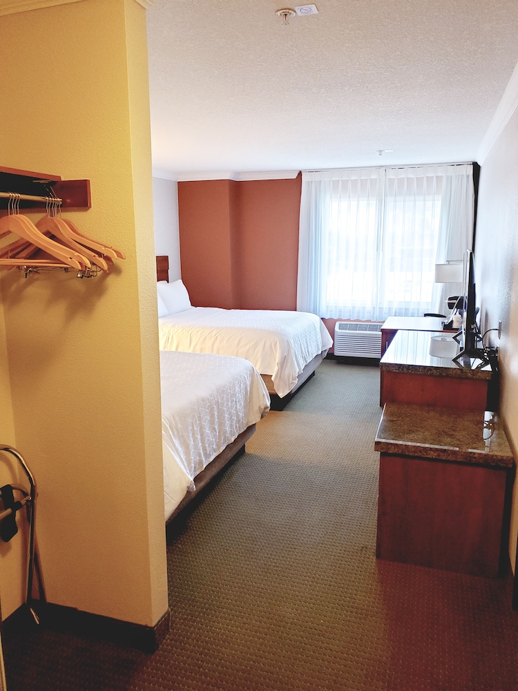 Holiday Inn Express Hotel And Suites Portland Nw Downtown 16/62