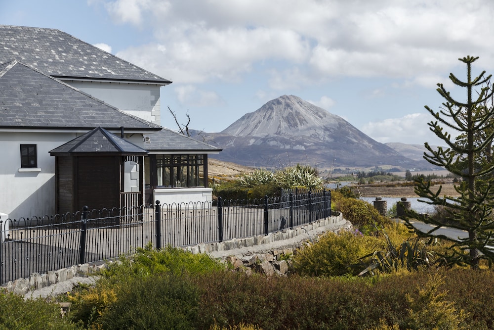 An Chuirt Hotel Gweedore 42/46