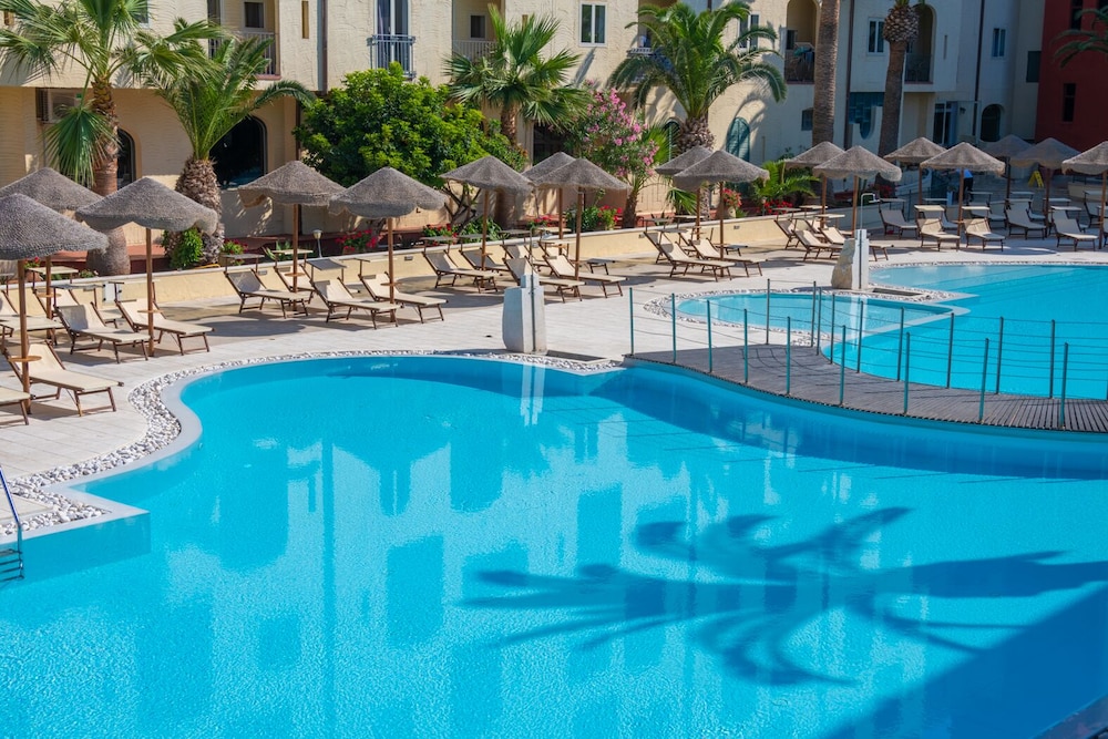 Hopps Hotel 36/41