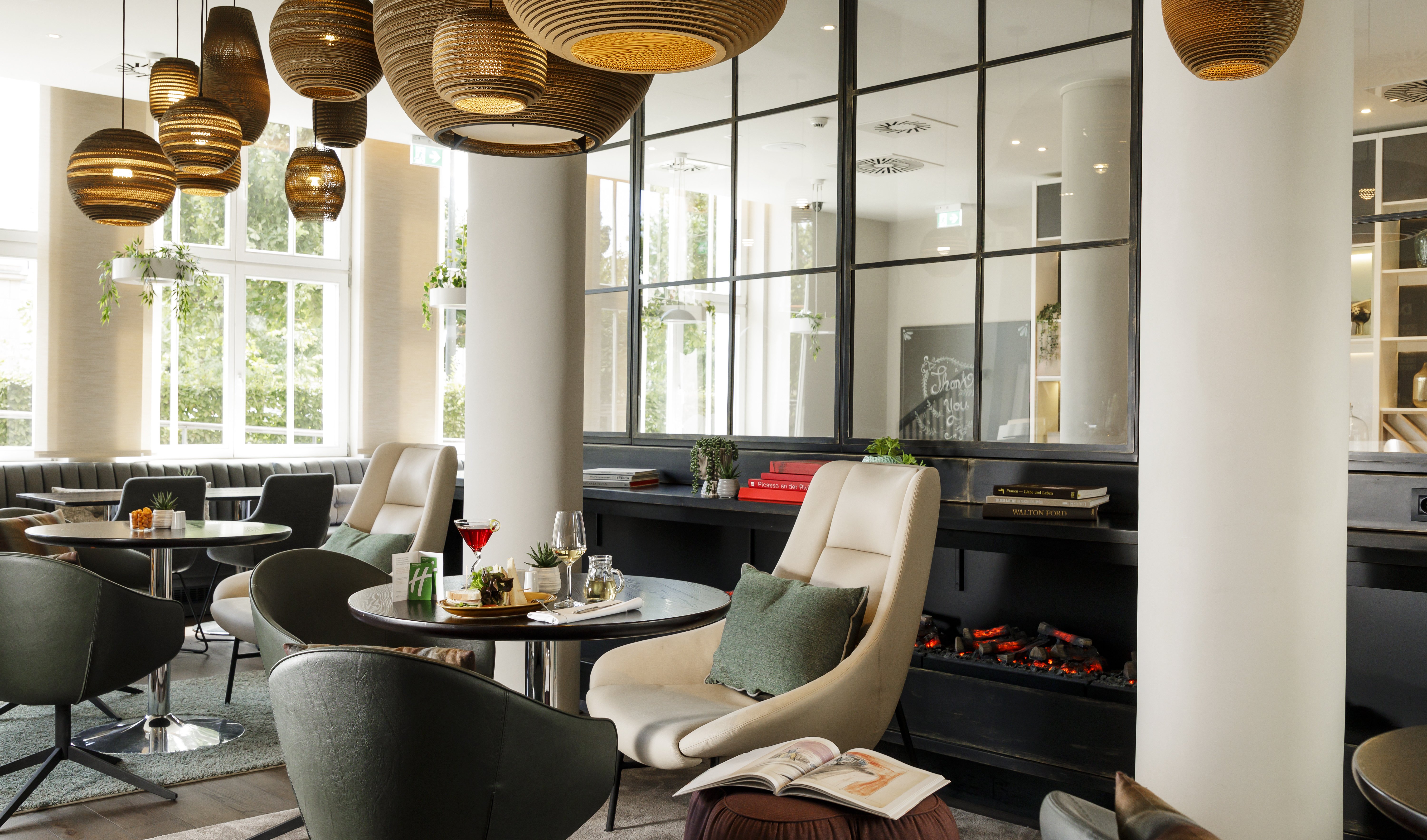 HOLIDAY INN DRESDEN - AM ZWINGER 45/77