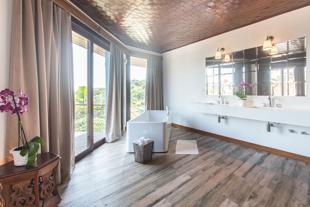 La Pedrera Small Hotel And Spa 6/77